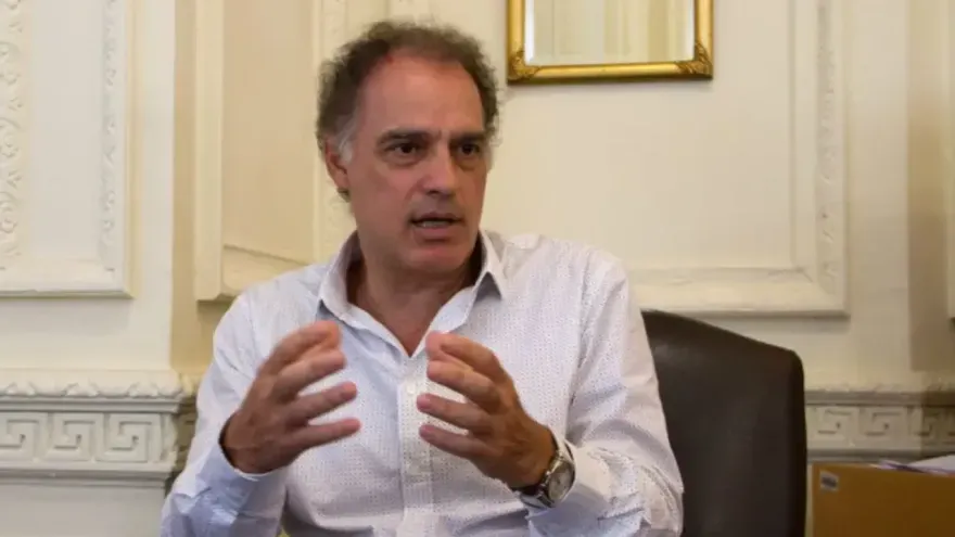 Aníbal Ibarra: “Hay una política económica basada en la destrucción de la
industria”