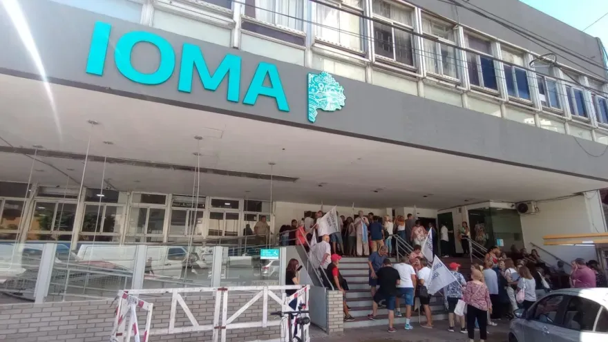 Afiliada denuncia a IOMA: "Â¿Hasta dÃ³nde y hasta cuÃ¡ndo nos da el cuero para
soportarlo?"