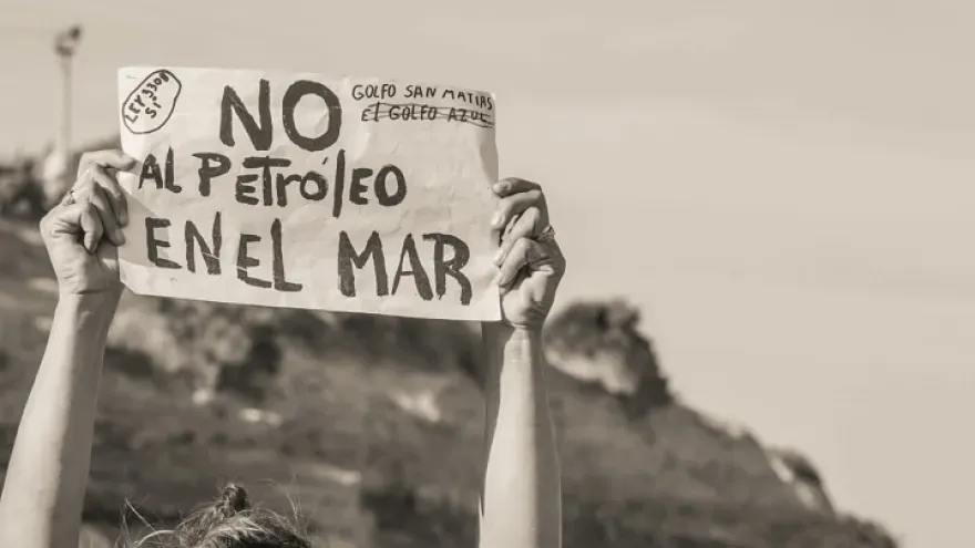 "Vienen a saquear recursos”: Alertan sobre proyectos extractivistas en el sur
argentino