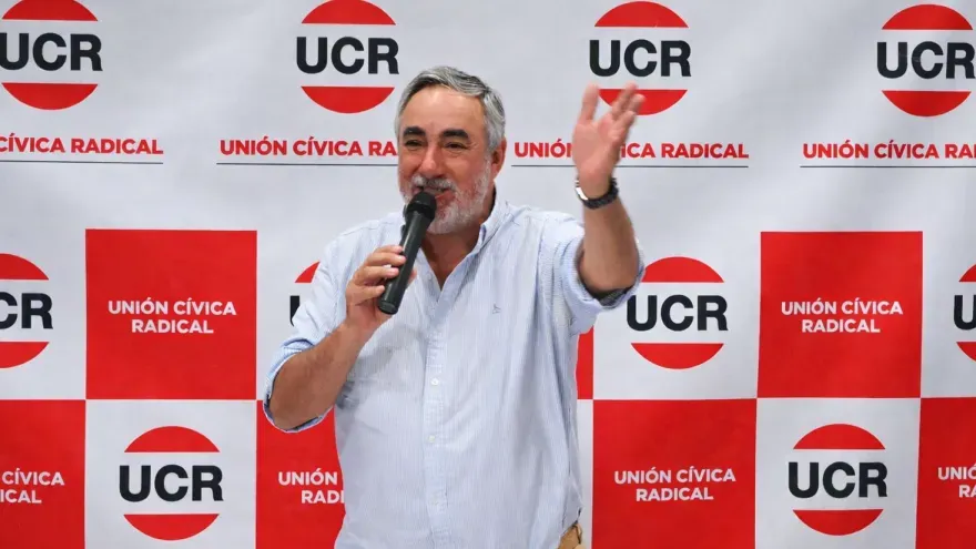 Miguel Fernández se queda con pocas cartas para jugar en la UCR bonaerense