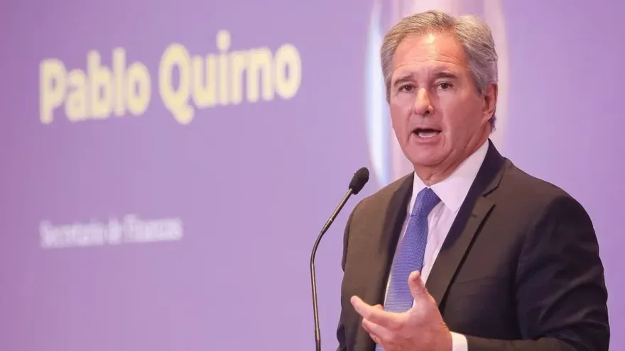 Malvinas: Polémica por la reacción de Pablo Quirno a mensajes de isleños en
redes