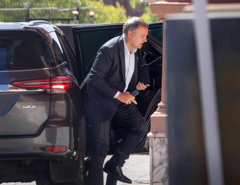 El Gobierno debate el silencio de Adorni