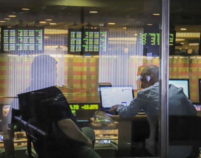 Los bonos argentinos caen y el Riesgo País repunta