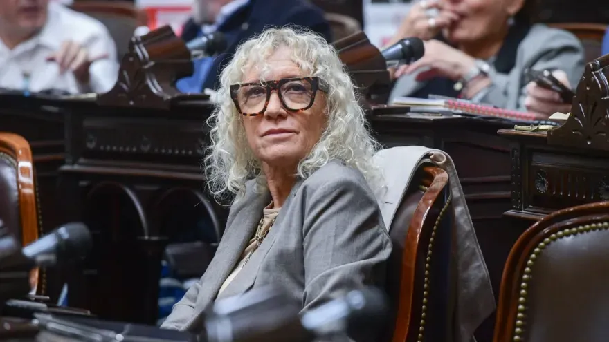 Mónica Frade: "Adorni sigue en su cargo porque es socio del entramado de
corrupción"