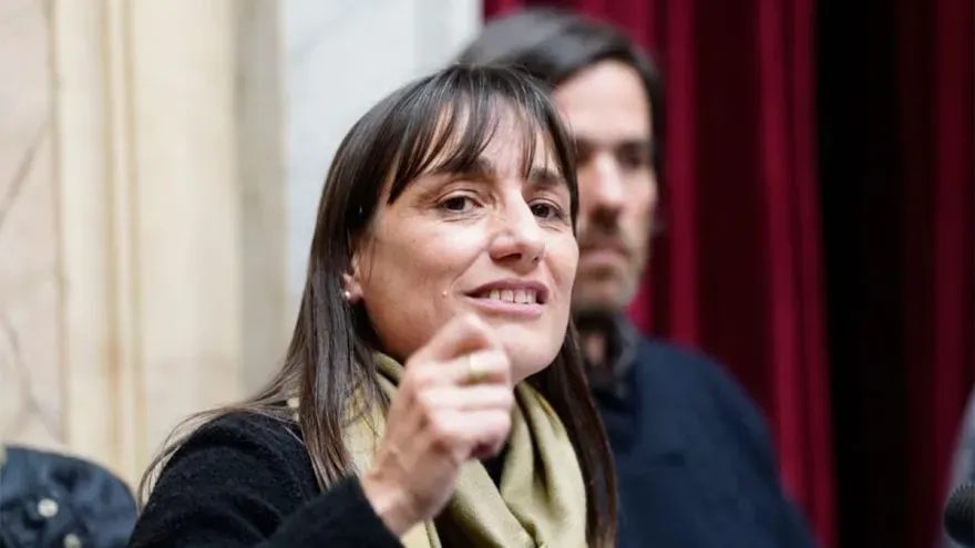 Romina Del Plá: "Adorni es un cadáver político que no puede cumplir su función"