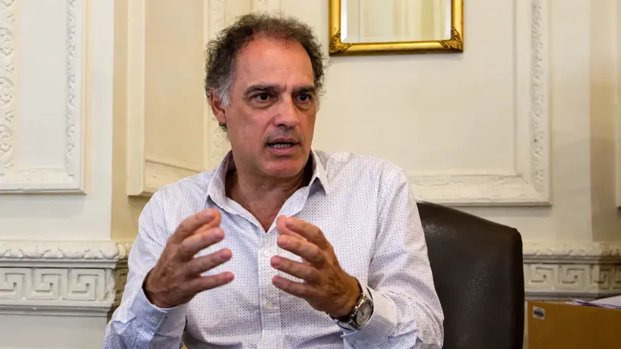 Aníbal Ibarra: "Fue un error de ellos no hacerlo renunciar a Manuel Adorni"