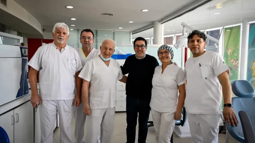 Leo Nardini sumó 12 nuevos sillones odontológicos al hospital de Malvinas
Argentinas
