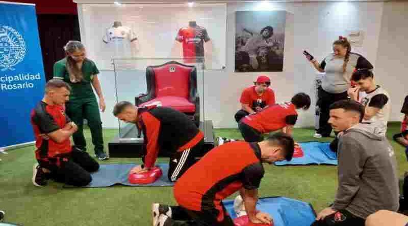 Comenzó un nuevo ciclo de capacitaciones en RCP, primeros auxilios y uso de desfibrilador en clubes