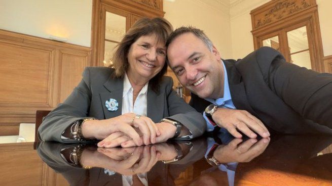 Patricia Bullrich presentó su declaración jurada y presiona a Manuel Adorni en medio de la causa por enriquecimiento