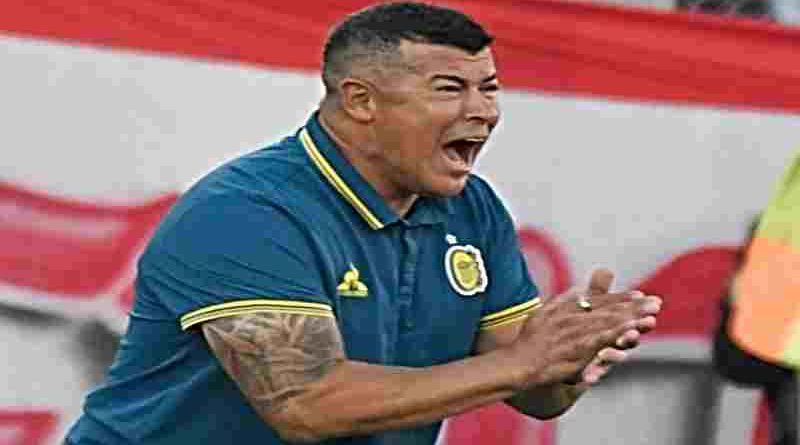 Almirón tras la derrota ante Huracán: “Somos un equipo, ganamos y perdemos todos”