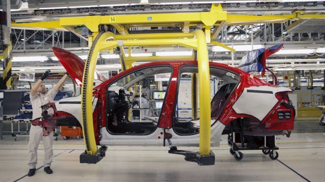 La industria automotriz pidió relanzar con urgencia el acuerdo bilateral con Brasil, ante el aluvión de productos chinos