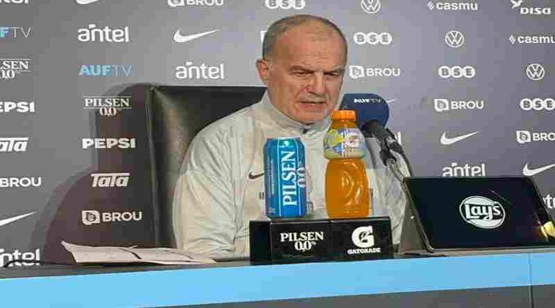 Bielsa aseguró que entregaría “todo lo que ganó” por ser campeón del mundo con Uruguay