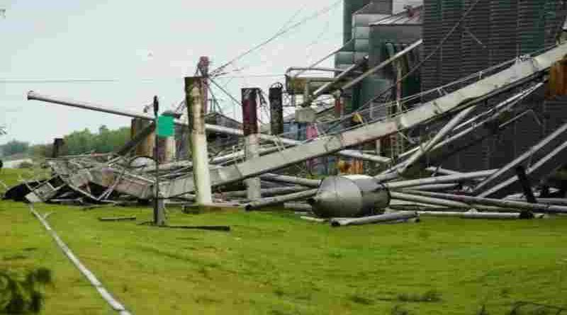 Un tornado causó estragos en el sur de Santa Fe y dejó a la localidad de Bombal sin luz
