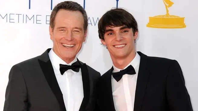 Bryan Cranston confirmó la causa de la muerte de RJ Mitte y lo despidió con un sentido mensaje