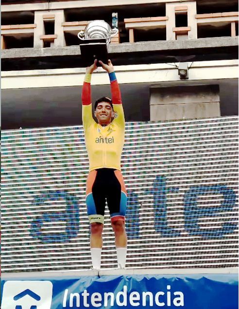 Pablo Bonilla hace historia y se consagra campeón de la 81 Vuelta Ciclista del Uruguay