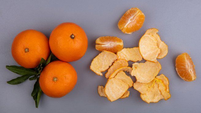 Por qué no deberías tirar las cascaras de mandarina a la basura y para qué sirve calentarlas