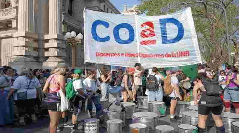 Docentes de la UNR se suman a la marcha de “Ni Una Menos” de este 3 de junio
