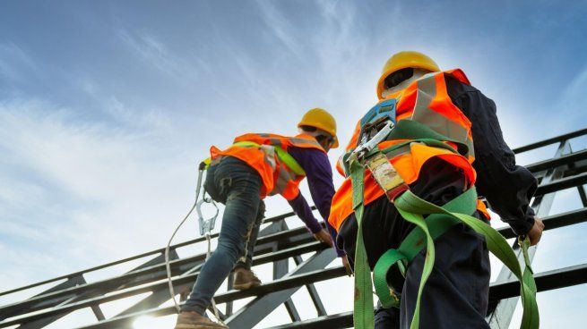 En marzo un trabajador necesitó más $2.800.000 de ingreso mínimo, según índice sindical