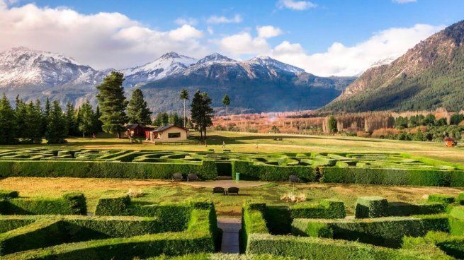 El tesoro escondido de la Patagonia que enamora con sus paisajes únicos y su alfajor campeón del mundo