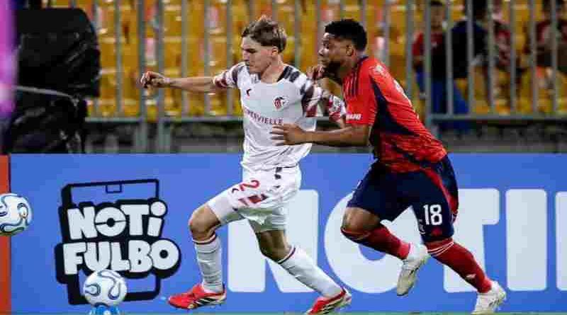En Colombia, Estudiantes de La Plata igualó con Independiente Medellín en el inicio de la Copa Libertadores