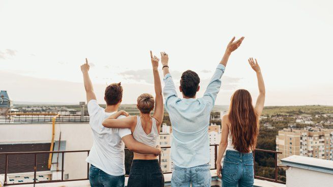 Por qué hay amistades que no duran para toda la vida, según la psicología