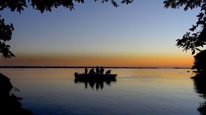 La isla poco conocida del norte argentino que es el paraíso de los fanáticos de la pesca