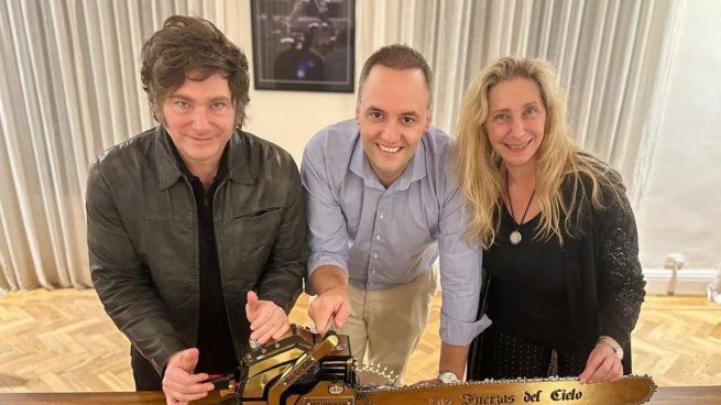 El costo político del Adornigate: entre encuestas, desgaste y la ensalada rusa