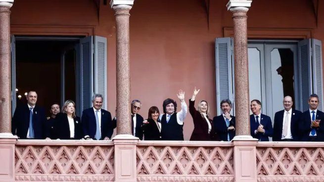 25 de mayo: festejo oficial sobrio, reunión de Gabinete con Javier Milei y un Tedeum con criticas de la Iglesia
