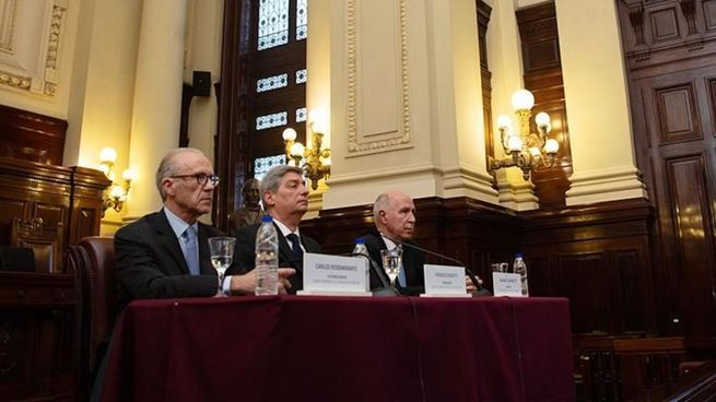 La Corte Suprema convocó a un acuerdo extraordinario para este viernes y puede definir el futuro de la ley de Tierras