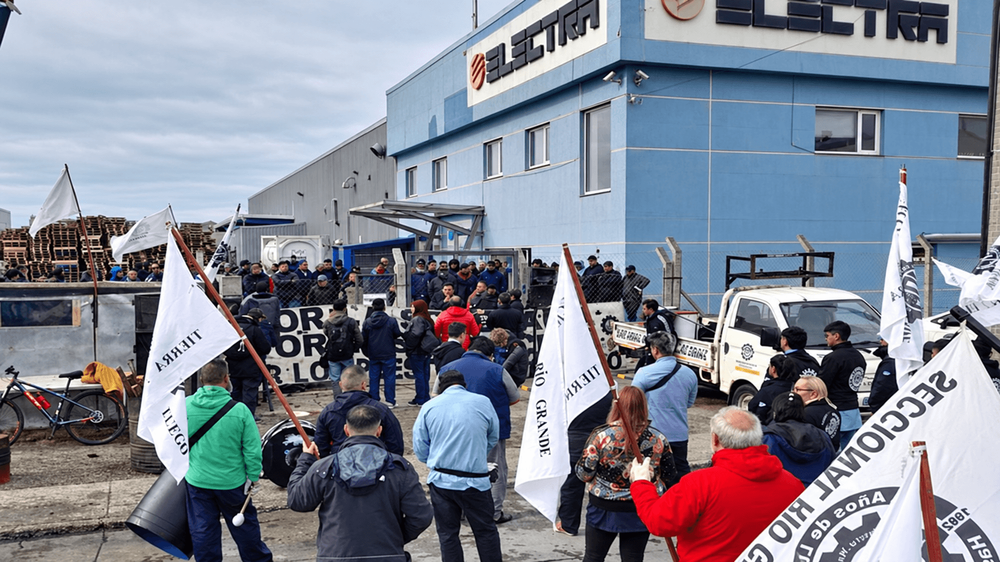 La UOM acordó con tres empresas del Grupo Mirgor y la mayoría de los suspendidos vuelve al trabajo