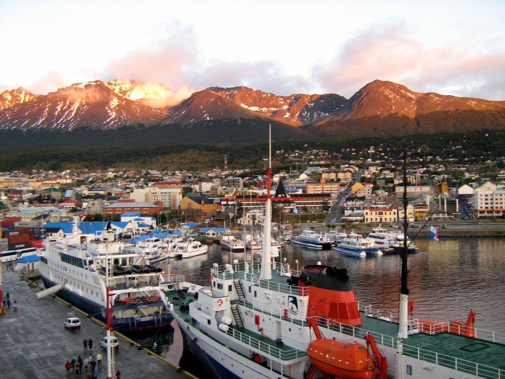 Los trabajadores del Puerto de Ushuaia convocan a las cámaras empresariales a una mesa de trabajo