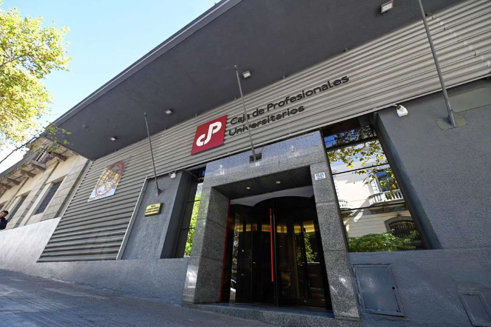 Llamados del Mides y el MEF exigen empresas unipersonales pero sin aporte a Caja de Profesionales