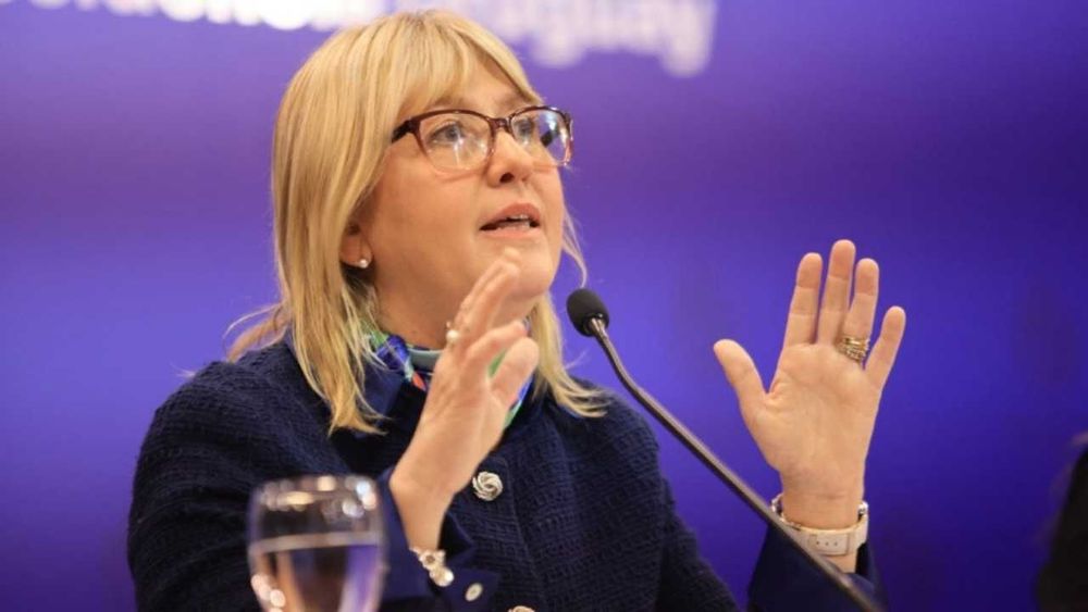 Tribunal de Ética Médica rechaza investigar a Lustemberg por el caso Barrera