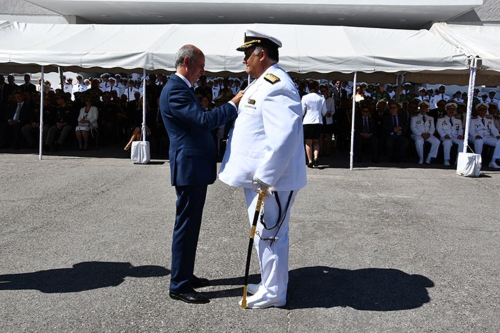 Excomandante de la Armada de era García admitió que se reunieron con Cardama antes de comprarle los buques