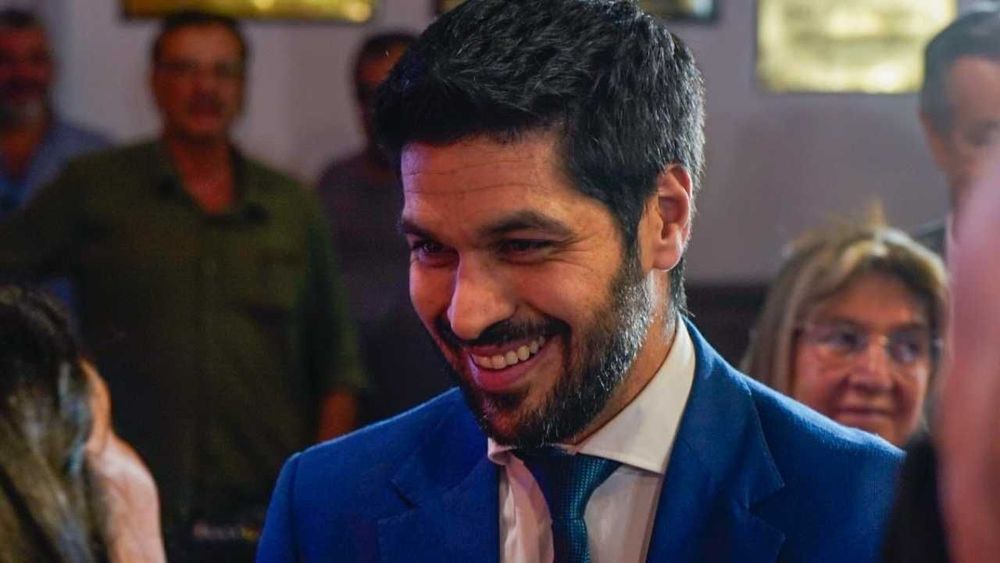 El FA está convencido de que Ojeda violó la Constitución y citará expertos al Parlamento