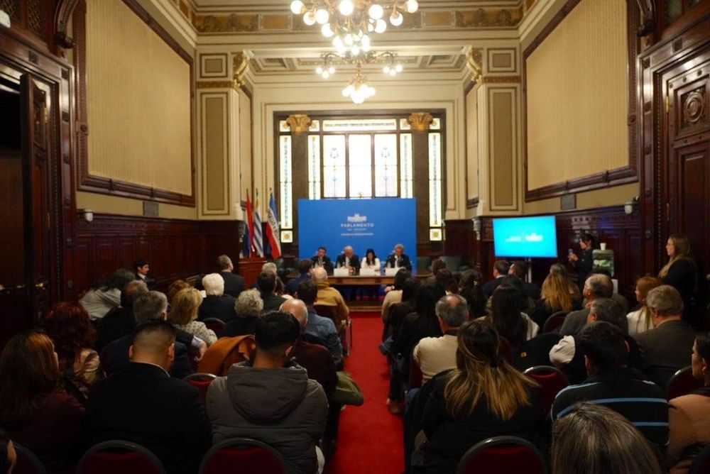 Evento religioso “Parlamento y Fe” busca insertar a la religión en el Estado laico uruguayo