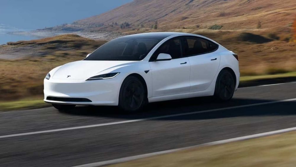 Tesla llama a revisión a 3 millones de autos por riesgos de seguridad mientras consolida su llegada a Uruguay