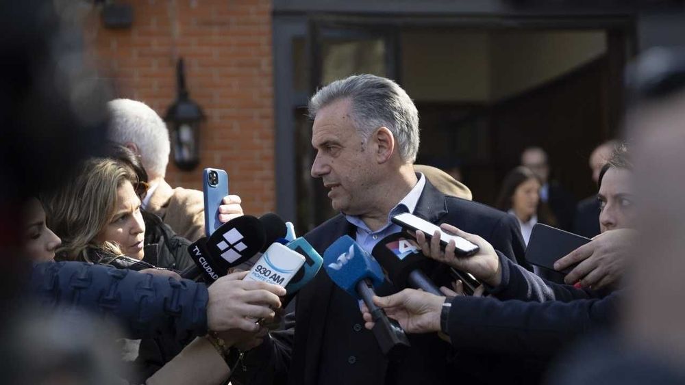 Orsi desmiente cable submarino con Malvinas y reafirma apoyo al reclamo argentino por la soberanía