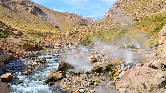 El impactante rincón de Neuquén donde la furia del volcán se combina con la naturaleza