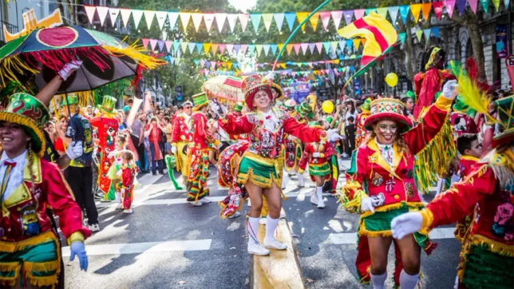 158ª edición del Carnaval Porteño: “Va a haber más de 25 corsos en toda la
Ciudad de Buenos Aires”