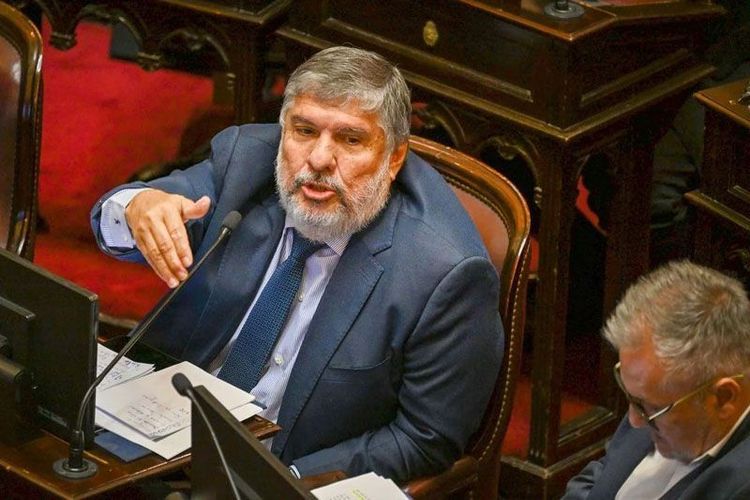 Al menos tres senadores peronistas pegarán el portazo