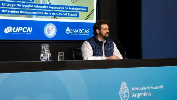 Denuncian a gerente del ENARGAS por enriquecimiento ilícito