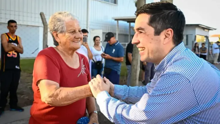 Malvinas Argentinas: Leo Nardini inaugurÃ³ pavimento en Tortuguitas