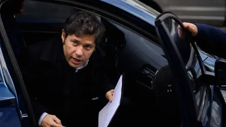 El gobierno de Axel Kicillof compra vehículos con sobreprecio del 40 por ciento