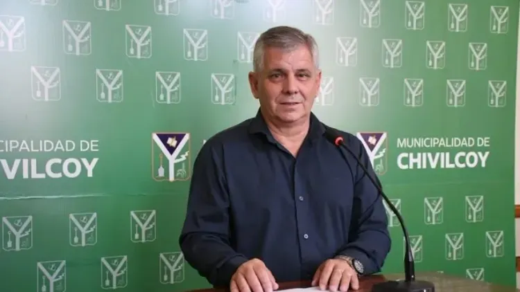 Guillermo Britos casi le regala 14 cuadras de asfalto a Panamet SRL y Ikau SA