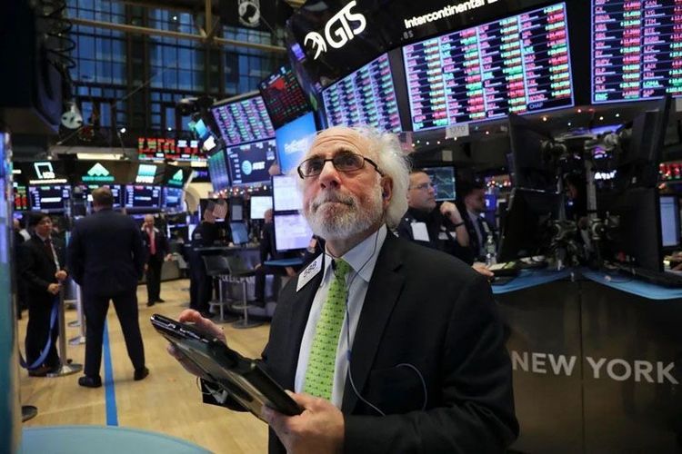 El Riesgo País cae casi 10% y ronda los 550 puntos