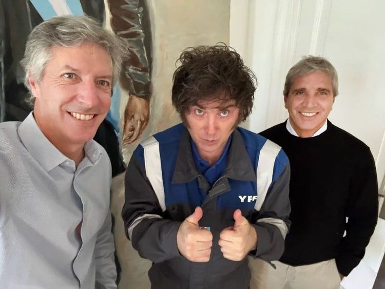 El Gobierno mantuvo el superávit fiscal en marzo