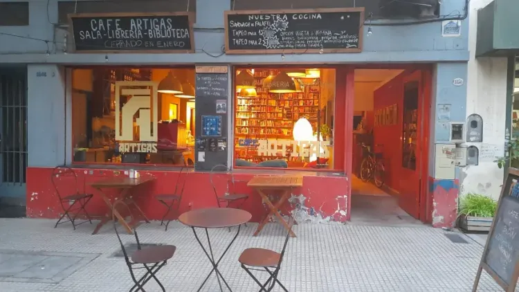 Café Artigas: "Empezamos siendo 3 y ahora ya somos 10 que formamos la
cooperativa"