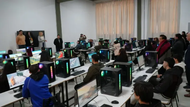 La UTN ya funciona en José C. Paz: Abrió sus aulas el Polo Universitario
Internacional
