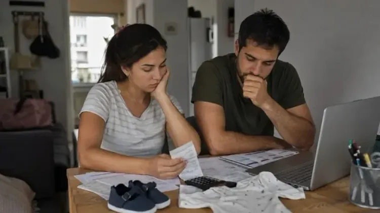 Casi 6 de cada 10 jóvenes no quiere tener hijos debido a barreras económicas y
sociales 